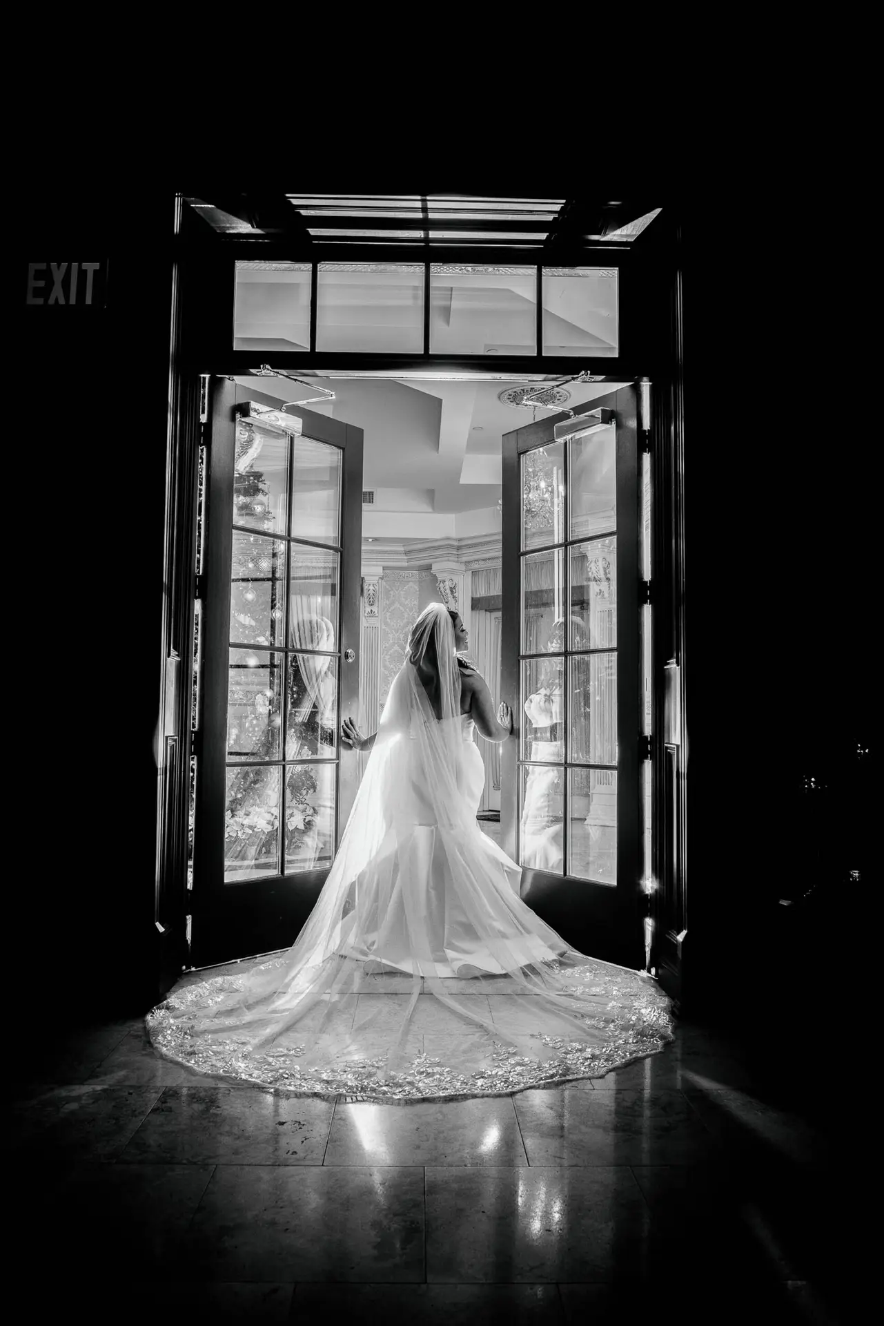 Inn at New Hyde Park bridal portrait