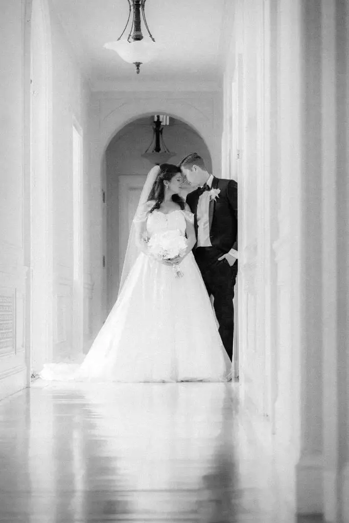 Garden City wedding photographer capturing romantic couple portrait at Long Island wedding venue